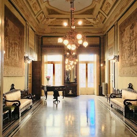 Palazzo Framarino Dei Malatesta - Noble Floor - XIV Century Джовинаццо Экстерьер фото