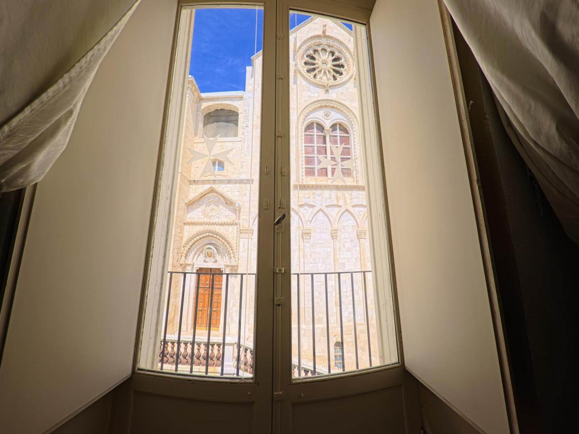 Palazzo Framarino Dei Malatesta - Noble Floor - XIV Century Джовинаццо Экстерьер фото