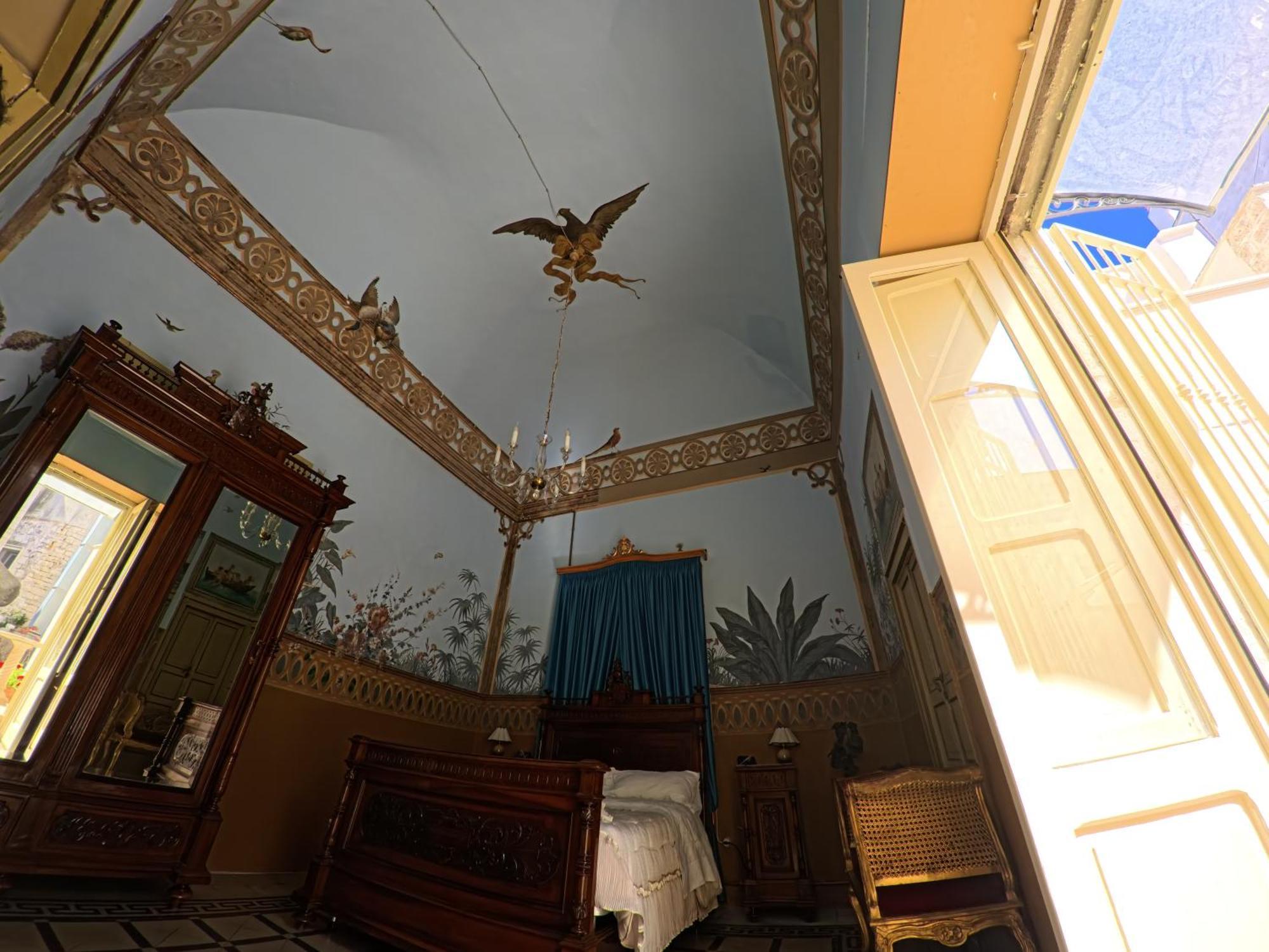 Palazzo Framarino Dei Malatesta - Noble Floor - XIV Century Джовинаццо Экстерьер фото
