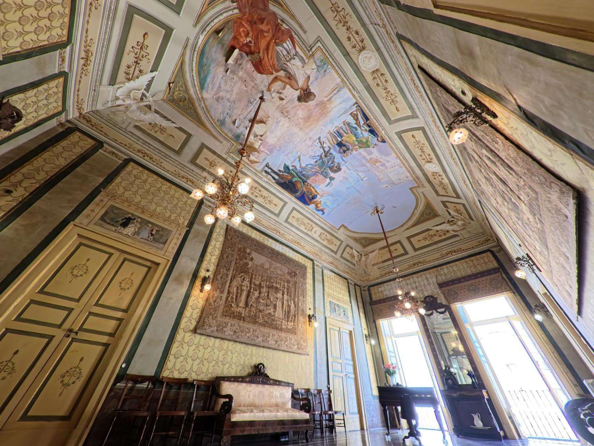 Palazzo Framarino Dei Malatesta - Noble Floor - XIV Century Джовинаццо Экстерьер фото